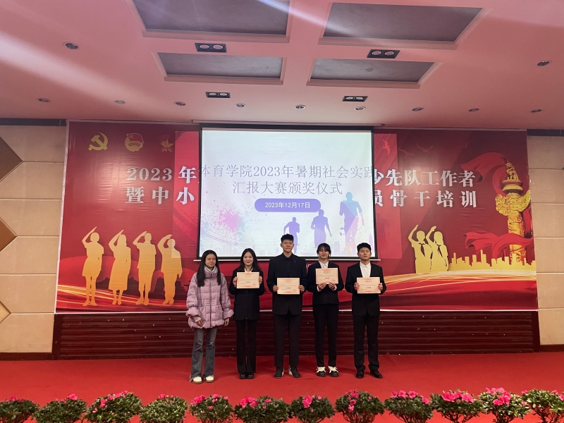 FvNi_1703128210718009351.jpg