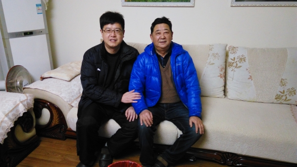 1521772107081026539.jpg 慰问老同志.jpg