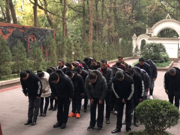 1543217458711080772.jpg